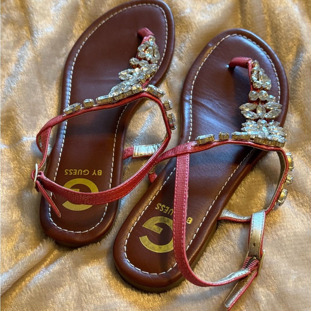 Guess Metallic Coral and Brown Sandals with Classic Design